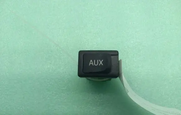 Subaru Outback AUX in-socket connector 