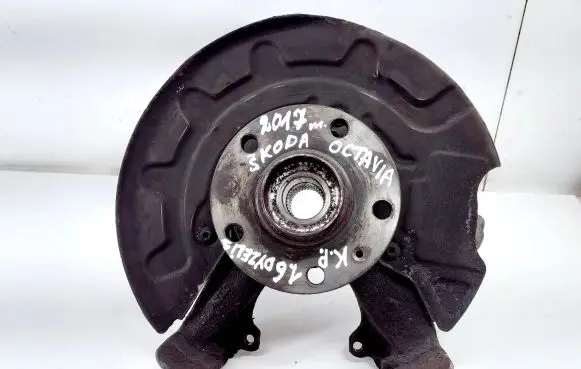 Skoda Octavia Mk3 (5E) Front wheel hub