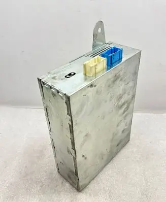 BMW 7 E38 Video control module 6906923 037138051 014742