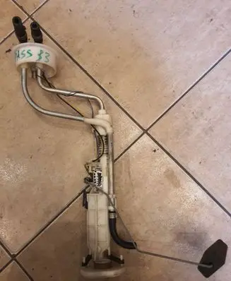 Volkswagen PASSAT B3 Fuel level sensor 357906098 333919051C 8243119