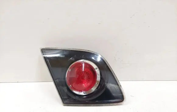 Mazda 3 I Tailgate rear/tail lights P2913L E110641