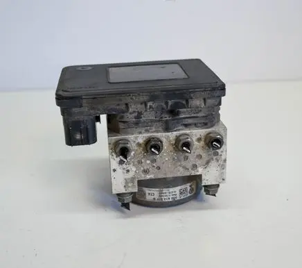 Volkswagen Golf VII ABS Pump