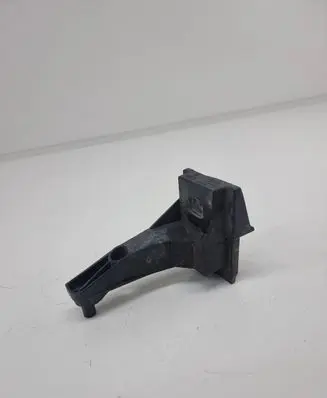 Audi RS6 C7 Radiator mount bracket 4G0805201B