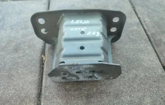 Toyota C-HR I Front bumper support beam