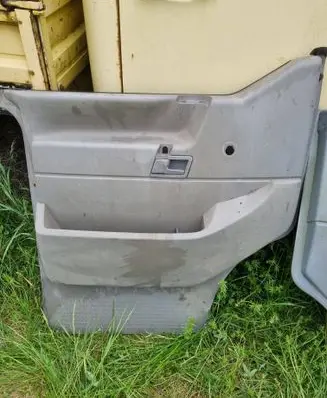 Volkswagen Transporter - Caravelle T4 Front door card panel trim