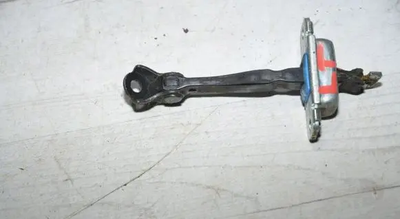 Hyundai i20 (GB IB) Rear door check strap stopper 5072