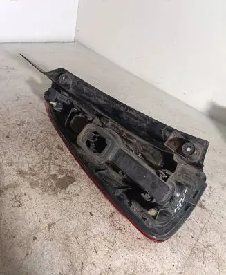Renault Espace IV Rear/tail lights 8200027152