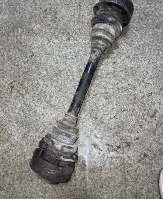 BMW 7 E32 Rear driveshaft 33211225859