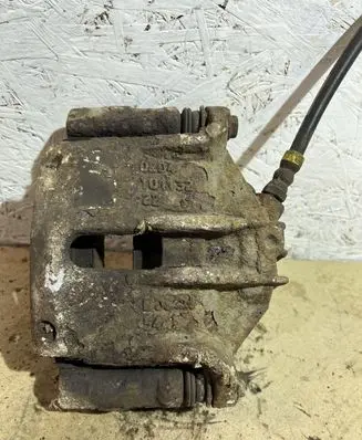 Citroen Xsara Picasso Front brake caliper