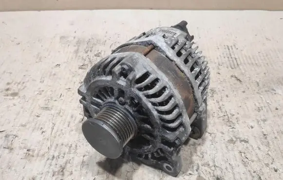 Renault Trafic III (X82) Generator/alternator 231009096R