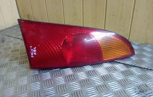 Ford Focus Rear/tail lights XS4X13404AC