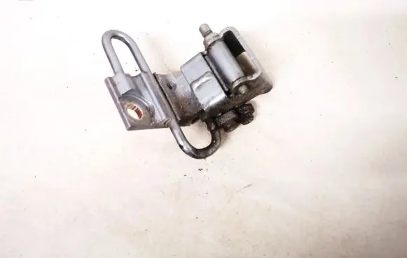 Audi Q7 4L Rear door lower hinge 4L0833411A
