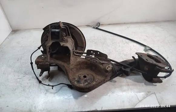 Nissan Qashqai+2 Rear wheel hub