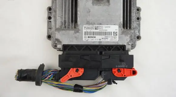 Ford C-MAX II Engine control unit/module EM5A12A650KA 0261S09918