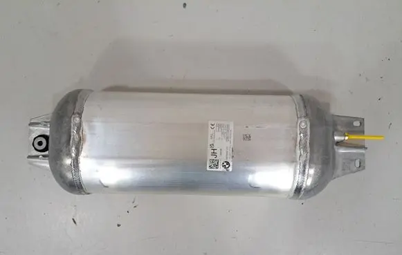 BMW X6 G06 Air suspension tank/reservoir 6878492