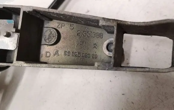 Citroen C6 Front door exterior handle/bracket 9682508080