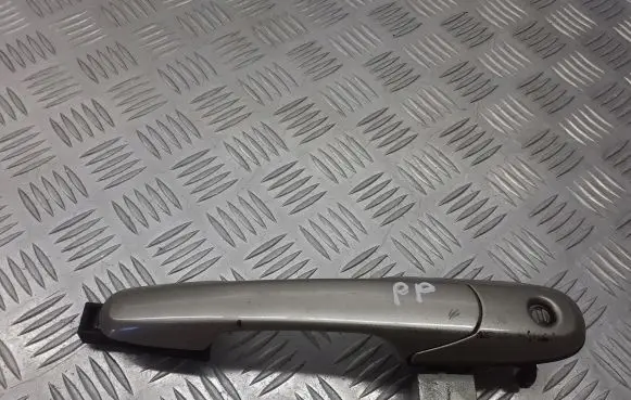 Suzuki Liana Front door exterior handle