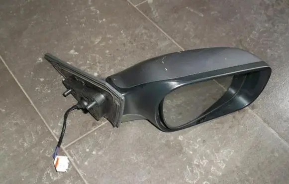 Mazda 6 Front door electric wing mirror