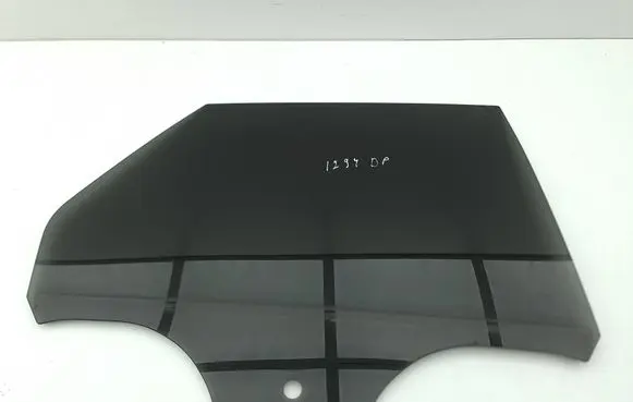 Peugeot 3008 III Rear door window glass