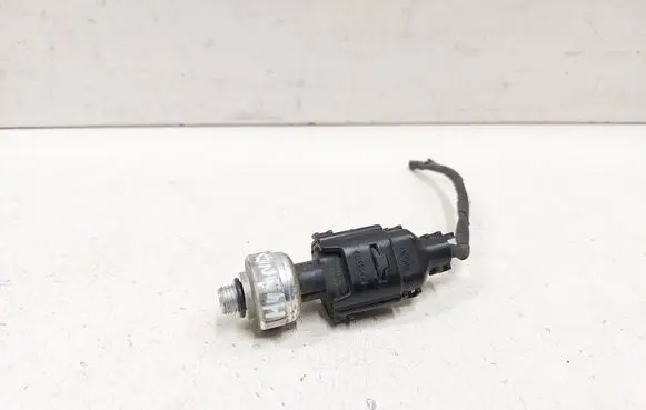 Hyundai Santa Fe Air conditioning (A/C) pressure sensor MG633119