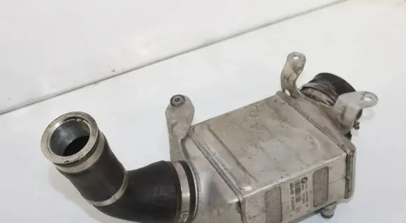 BMW 7 F01 F02 F03 F04 Intercooler radiator 7575405 P3423007 7575403