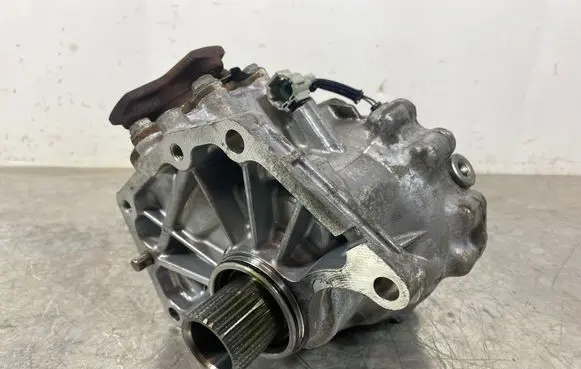 Mitsubishi Outlander IV Gearbox transfer box case 15a360