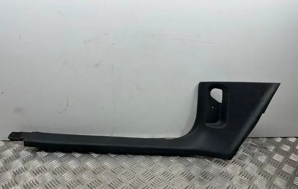 Skoda Octavia Mk2 (1Z) Front sill trim cover 1Z1863483