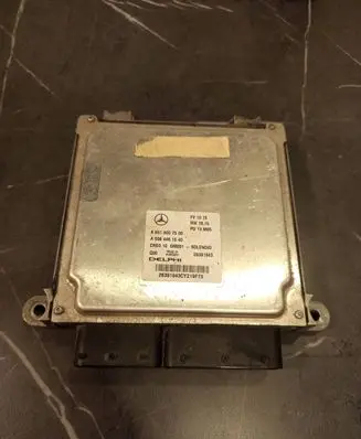 Mercedes-Benz C W204 Engine control unit/module A6519007500 28391943 A0064461540