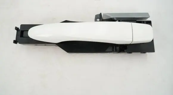 Nissan Qashqai Front door exterior handle 8061122134
