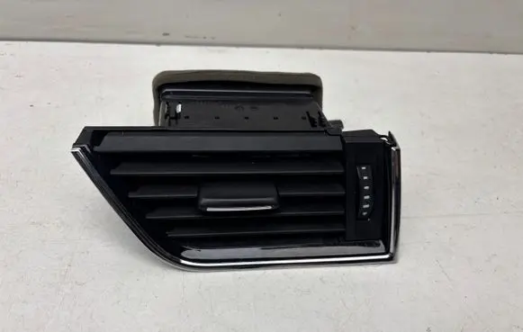 Skoda Octavia Mk3 (5E) Dashboard side air vent grill/cover trim 5E0819702 5E0819702A
