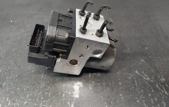 Audi A4 S4 B5 8D ABS Pump 8E0614111AB 0265216559 0273004281