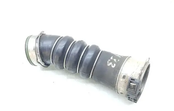 BMW 1 E81 E87 Intercooler hose/pipe 7797480