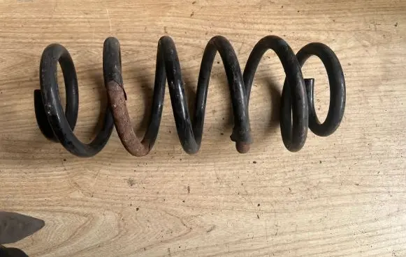 Audi A4 S4 B6 8E 8H Front coil spring 8E0411105BG 8E0411105DG