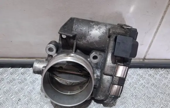 Volvo V50 Throttle valve 8692720