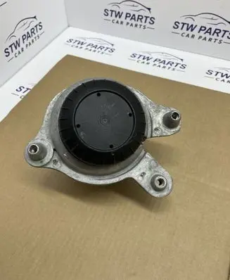 Mercedes-Benz E AMG W213 Engine mount bracket 2132402400
