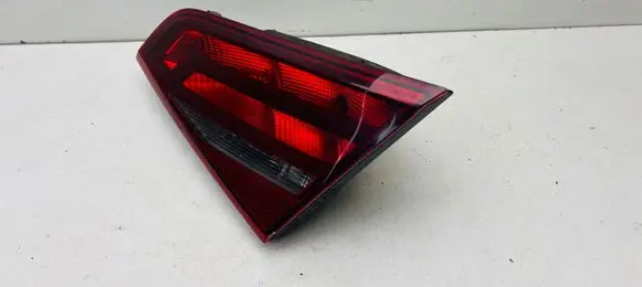 Audi A3 S3 8V Tailgate rear/tail lights 8V4945094