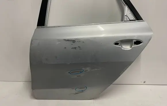 KIA Ceed Rear door