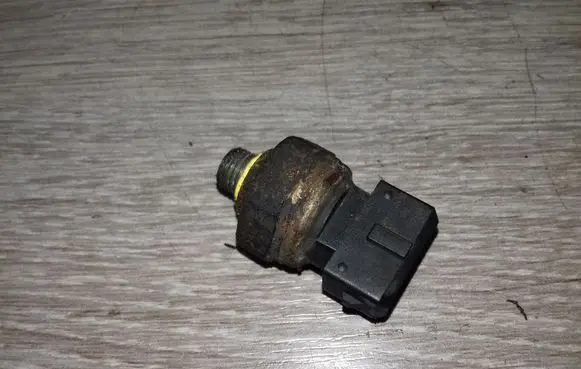 Air conditioning (A/C) pressure sensor