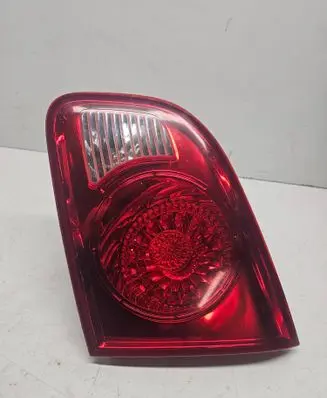 Tailgate rear/tail lights