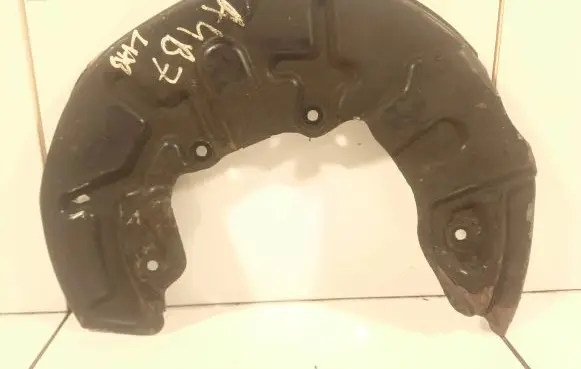 Audi A4 S4 B7 8E 8H Front brake disc dust cover plate 8E0615312A