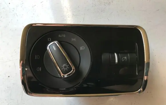 Skoda Superb B6 (3T) Light switch 3T0941431B