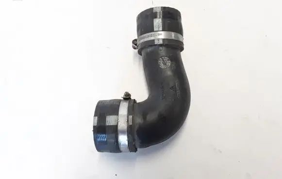 Volvo V60 Intercooler hose/pipe 31338572