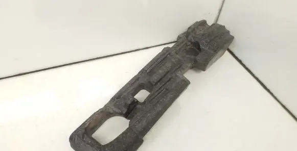 Front bumper foam support bar