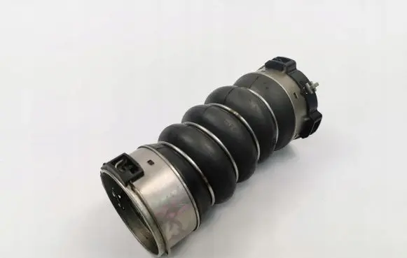 BMW 5 F10 F11 Intercooler hose/pipe 8513451
