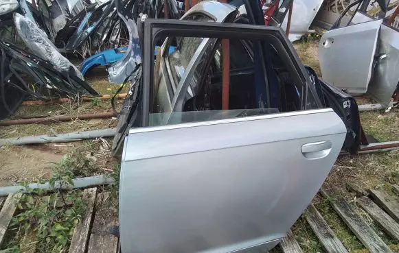 Audi A6 S6 C6 4F Rear door
