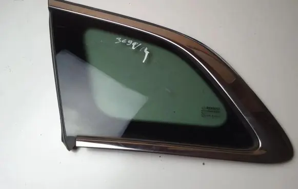 Renault Kadjar Rear side window 833073768R