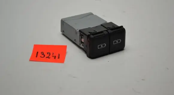 Toyota RAV 4 (XA50) USB socket connector 8553260020 HP0350 22711