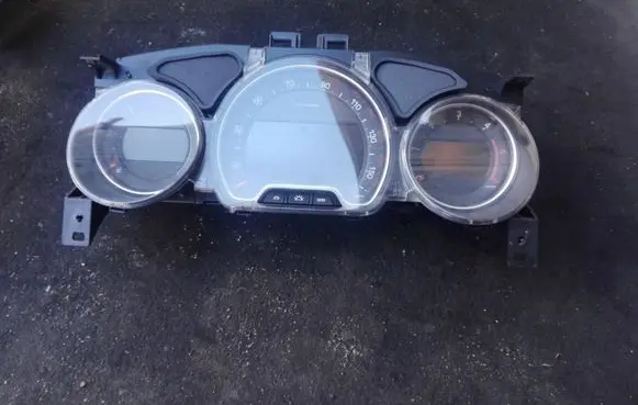 Citroen C5 Speedometer (instrument cluster) 9665364880