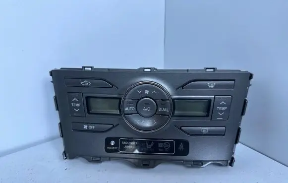 Toyota Auris 150 Climate control unit 559002220B