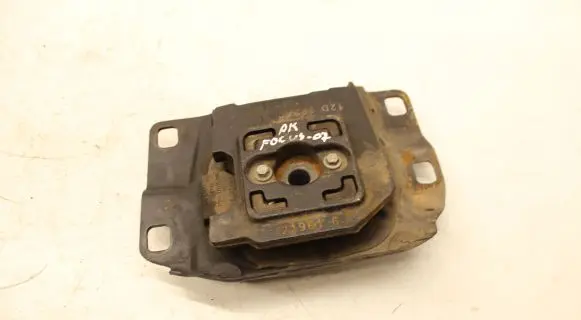 Ford Focus Engine mount bracket P112D322A59